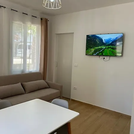 Adriatic Dream Apartamento Golem (Tirana)